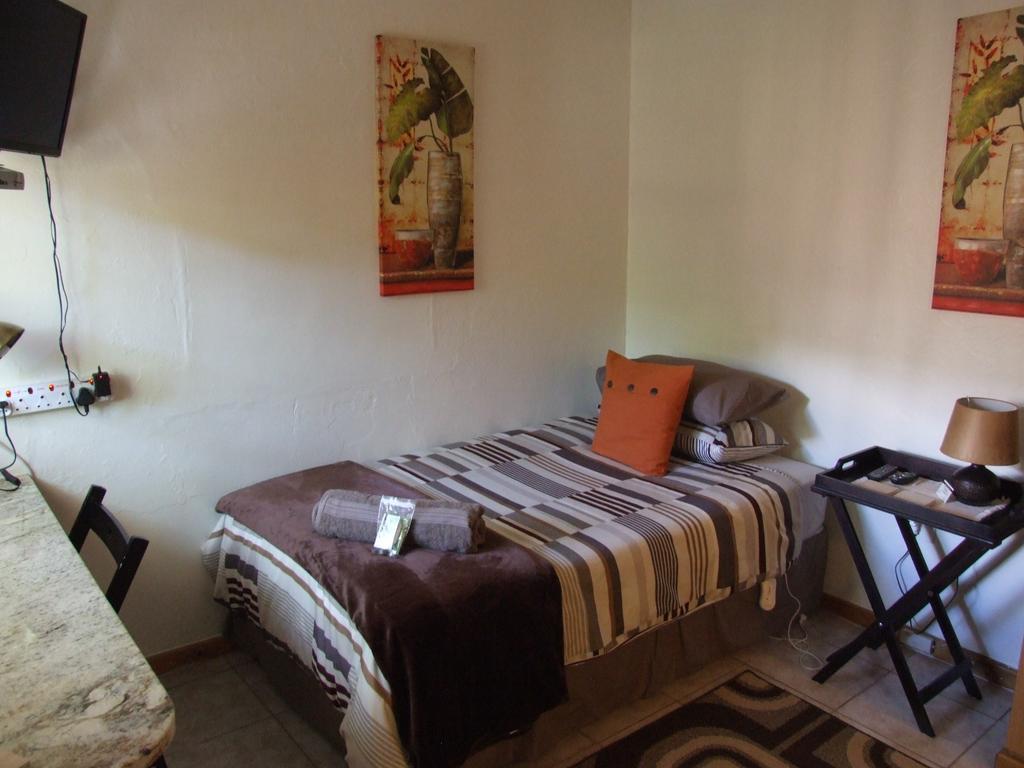 Mechell'S Accomodation Куінстаун Номер фото